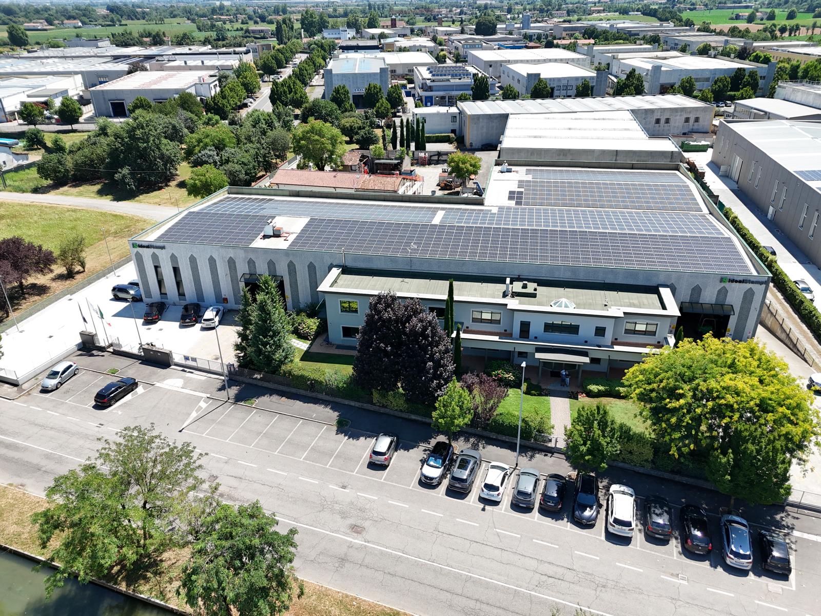 Vista aerea dello stabilimento Ideal Stampi a Chiari (BS)